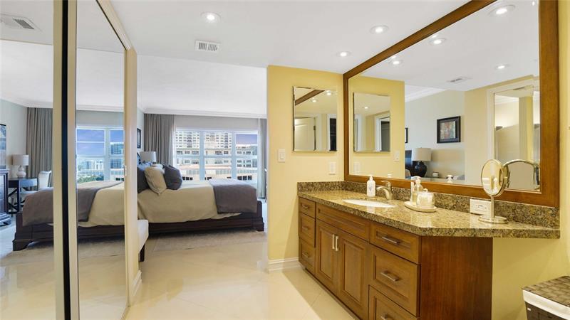 Image 34 of 58 For 3750 Galt Ocean Dr  1806