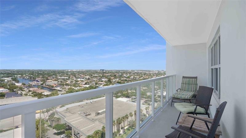 Image 40 of 58 For 3750 Galt Ocean Dr  1806