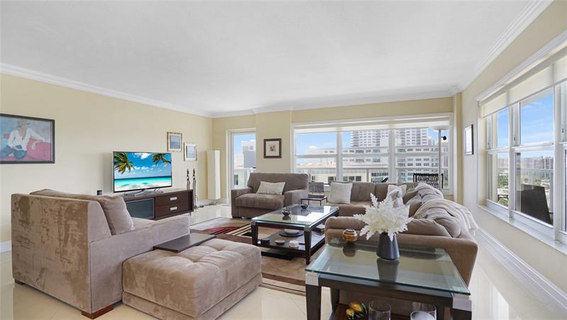 Image 9 of 58 For 3750 Galt Ocean Dr  1806