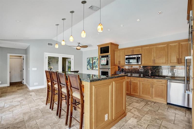 Image 20 of 91 For 6650 47th St