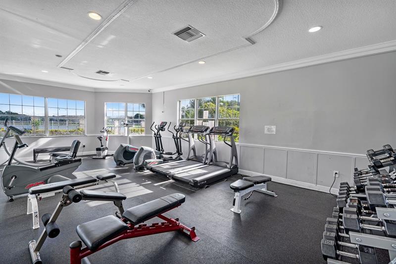 Image 18 of 18 For 5031 Wiles Rd  207