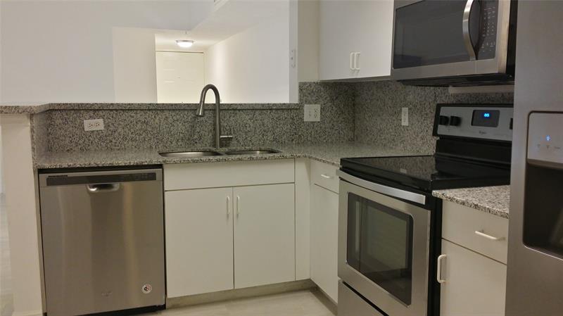 Image 5 of 18 For 5031 Wiles Rd  207