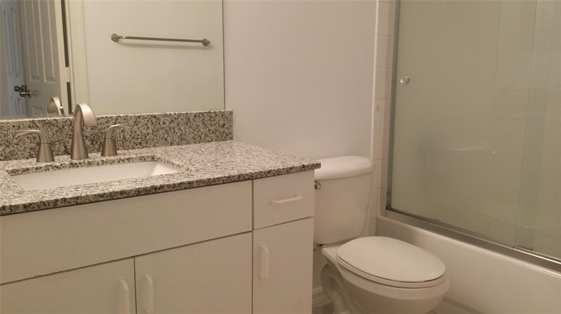 Image 9 of 18 For 5031 Wiles Rd  207