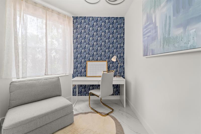 Image 18 of 31 For 2629 53rd Drive