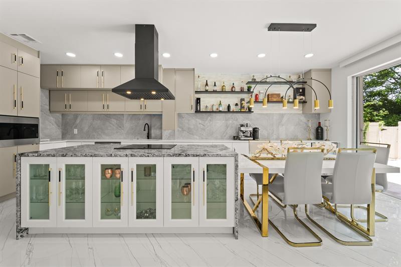 Image 7 of 31 For 2629 53rd Drive