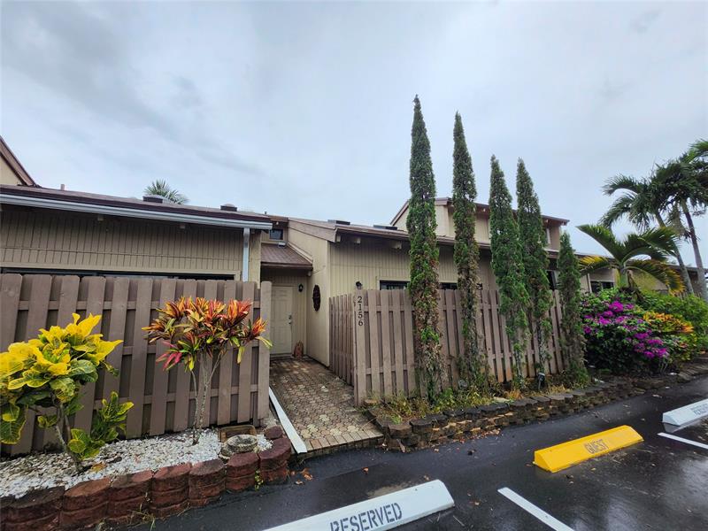 Details for 2156 82nd Ave  2156, Davie, FL 33324