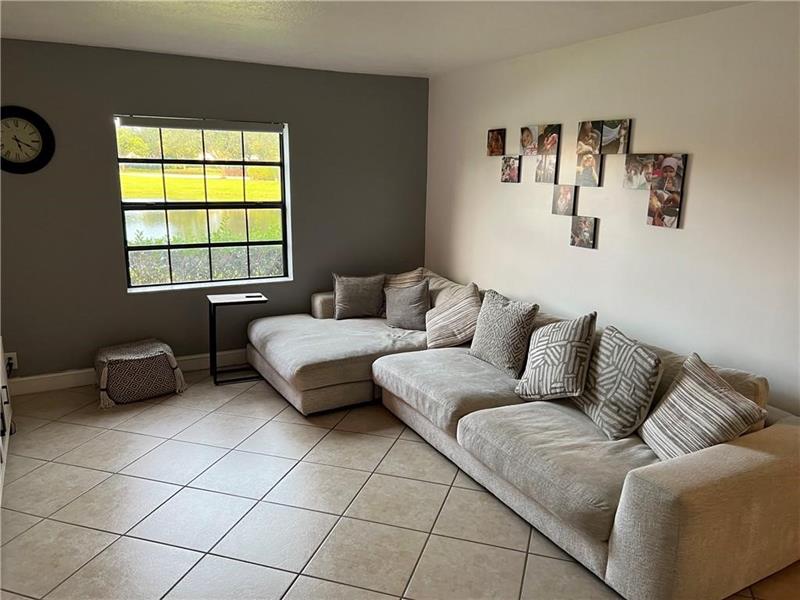 Image 4 of 10 For 10631 14th St  210