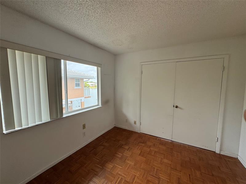 Image 16 of 35 For 3243 44th St  2