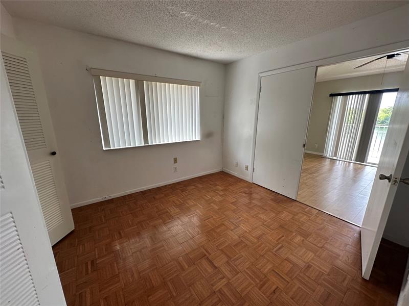 Image 17 of 35 For 3243 44th St  2