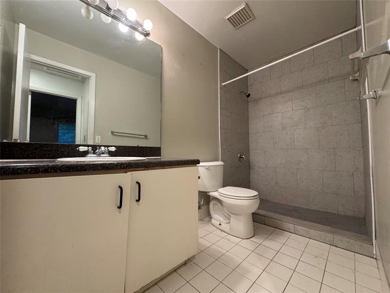 Image 24 of 35 For 3243 44th St  2