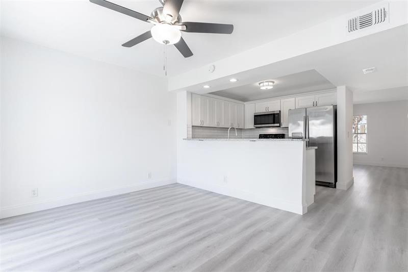 Image 14 of 20 For 7500 75th St  7500