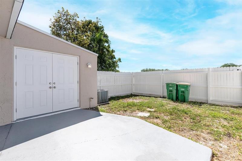 Image 5 of 20 For 7500 75th St  7500