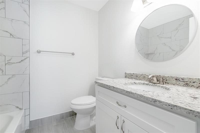 Image 7 of 20 For 7500 75th St  7500