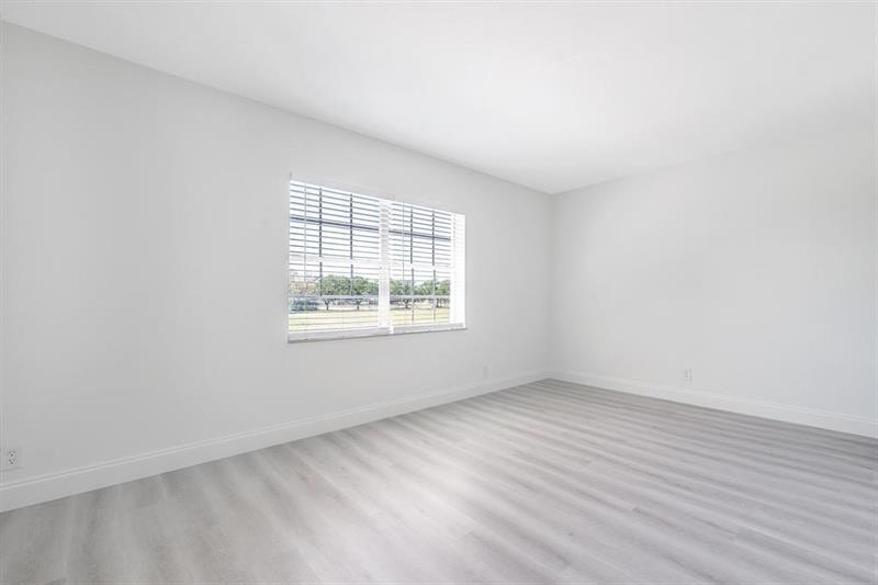 Image 8 of 20 For 7500 75th St  7500