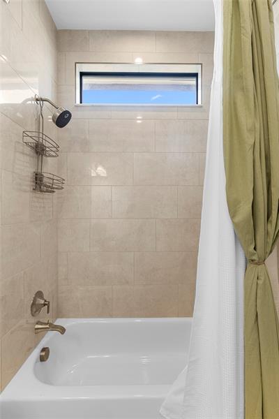 Image 22 of 34 For 2793 Ashfield Dr