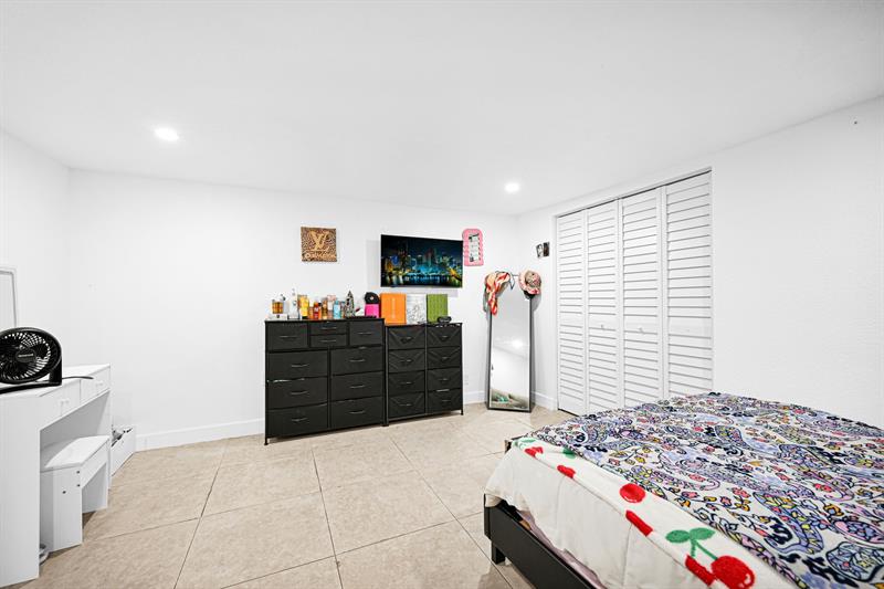 Image 39 of 61 For 2171 36th Ter
