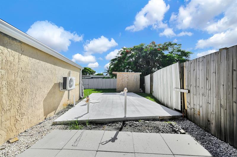Image 8 of 61 For 2171 36th Ter