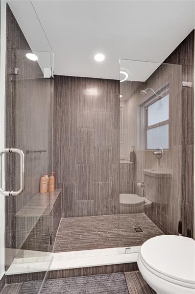 Image 42 of 85 For 539 25th St  