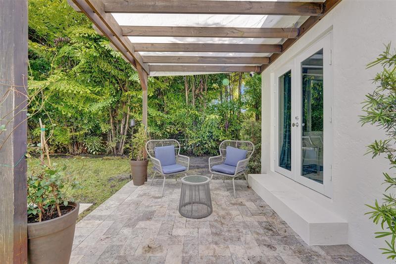 Image 63 of 85 For 539 25th St  