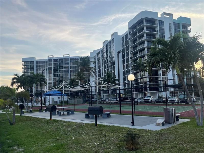 Details for 200 Leslie Dr  324, Hallandale Beach, FL 33009