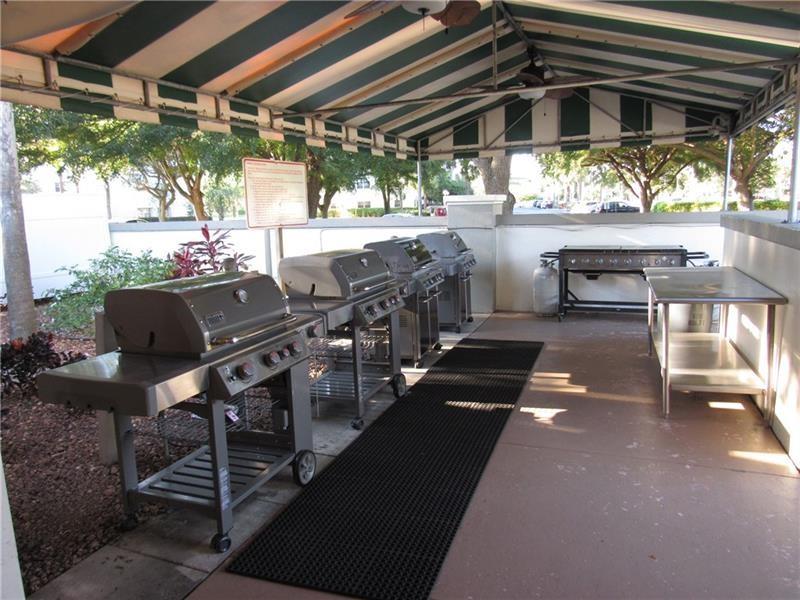 Image 14 of 33 For 1601 Abaco Dr  C3