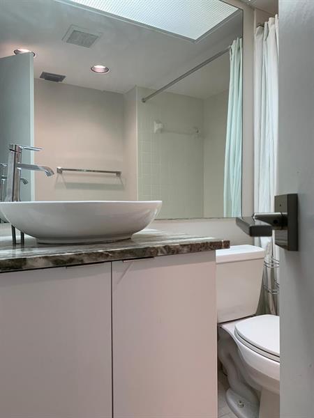 Image 6 of 33 For 1601 Abaco Dr  C3