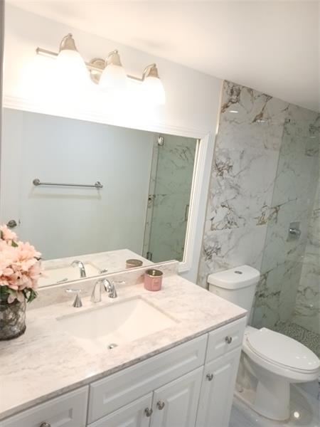 Image 11 of 15 For 4170 Inverrary Dr  412