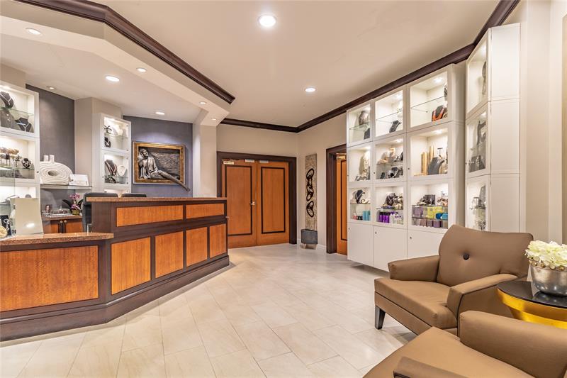 Image 24 of 47 For 610 Las Olas Blvd  1620n