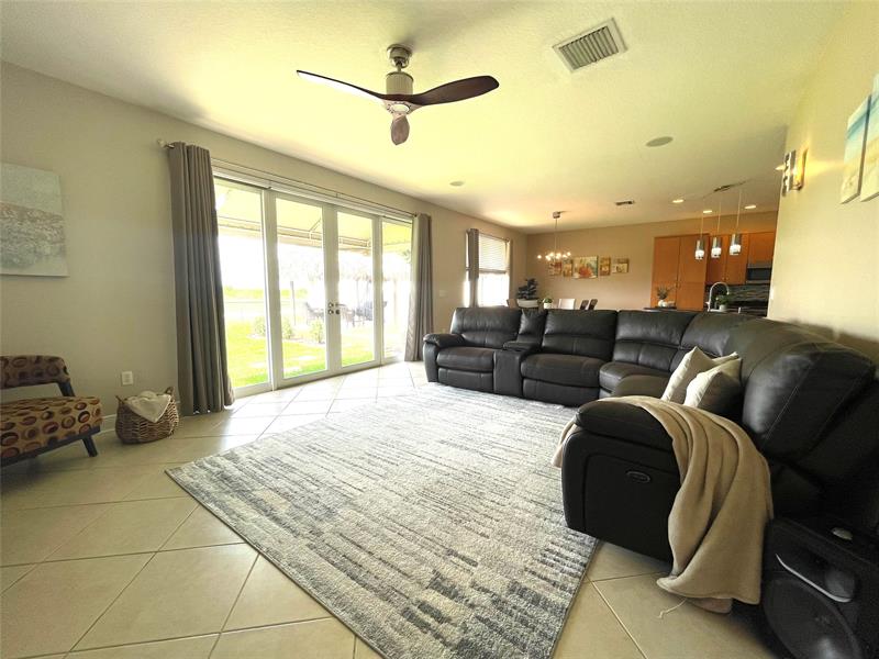 Image 11 of 24 For 15552 54th Ct
