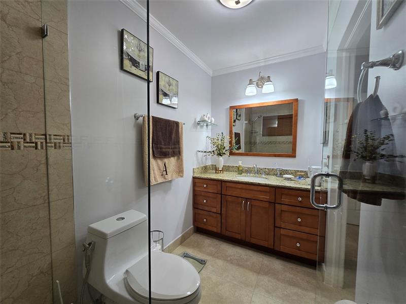 Image 32 of 45 For 7811 36th Ave  202
