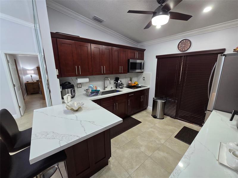 Image 7 of 45 For 7811 36th Ave  202
