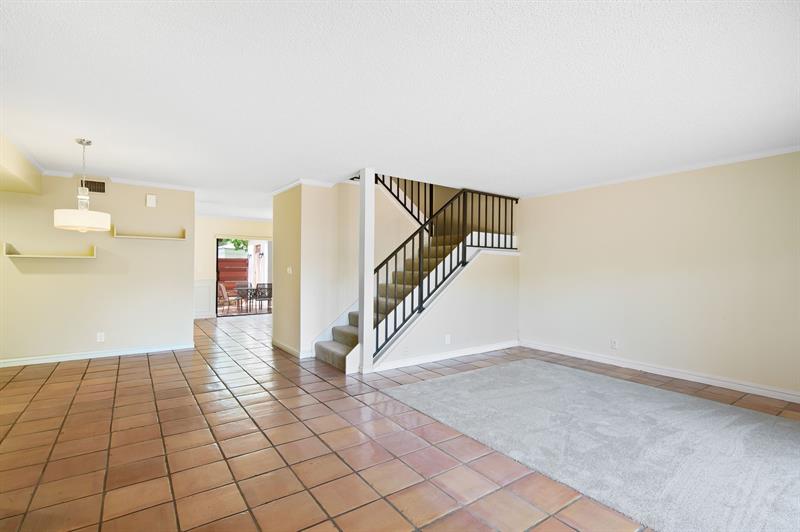 Image 11 of 25 For 3012 Willow Ln  263