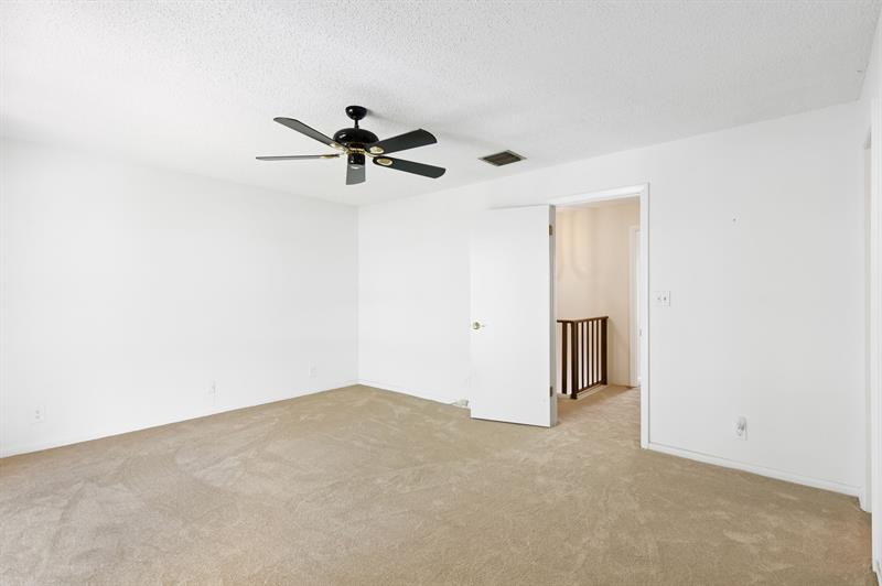 Image 17 of 25 For 3012 Willow Ln  263