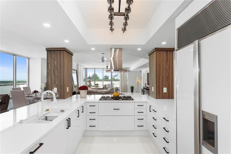 Image 11 of 28 For 3535 Ocean Dr  402