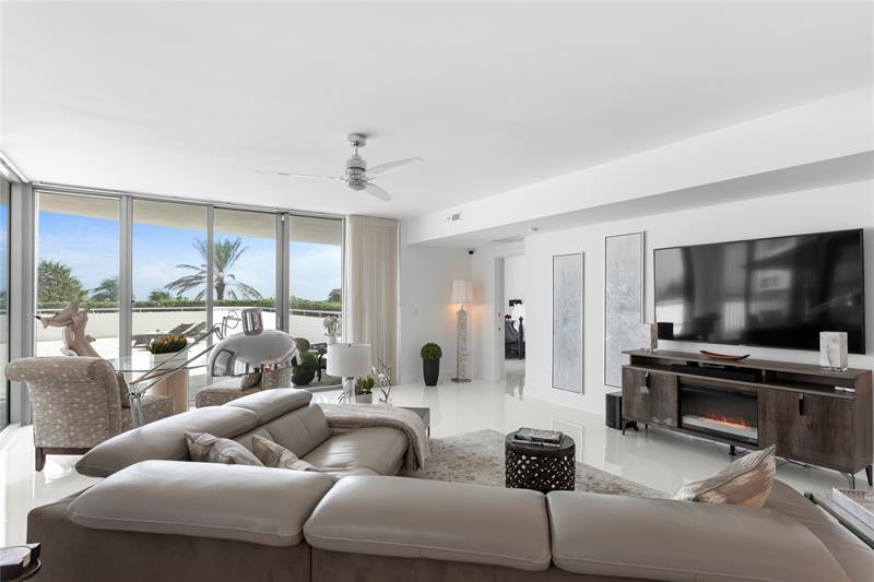 Image 16 of 28 For 3535 Ocean Dr  402