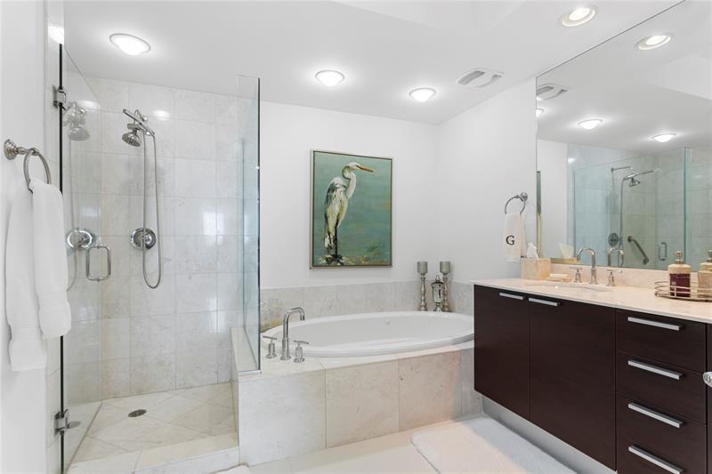 Image 22 of 28 For 3535 Ocean Dr  402