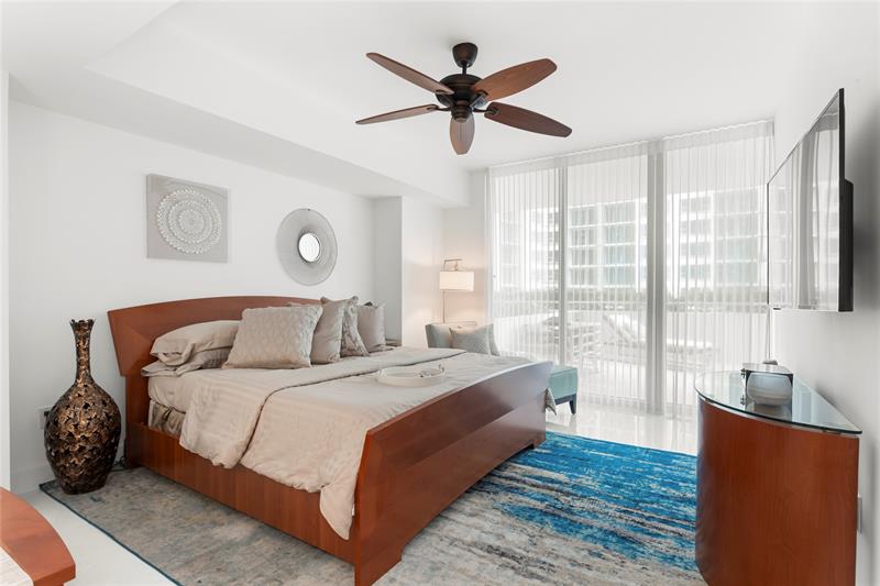 Image 23 of 28 For 3535 Ocean Dr  402