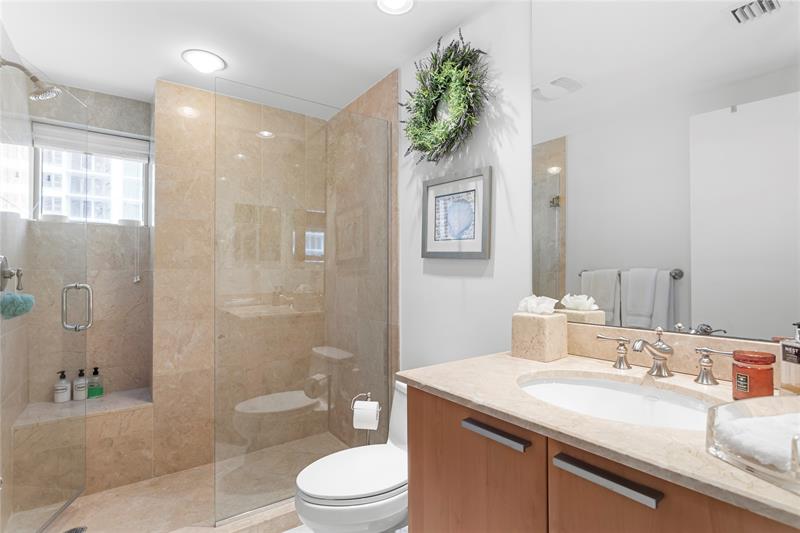 Image 27 of 28 For 3535 Ocean Dr  402