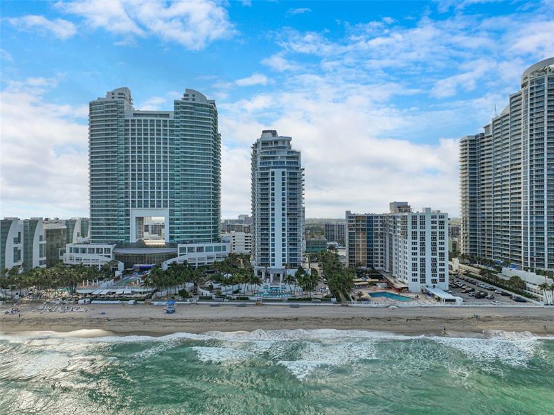 Image 7 of 28 For 3535 Ocean Dr  402