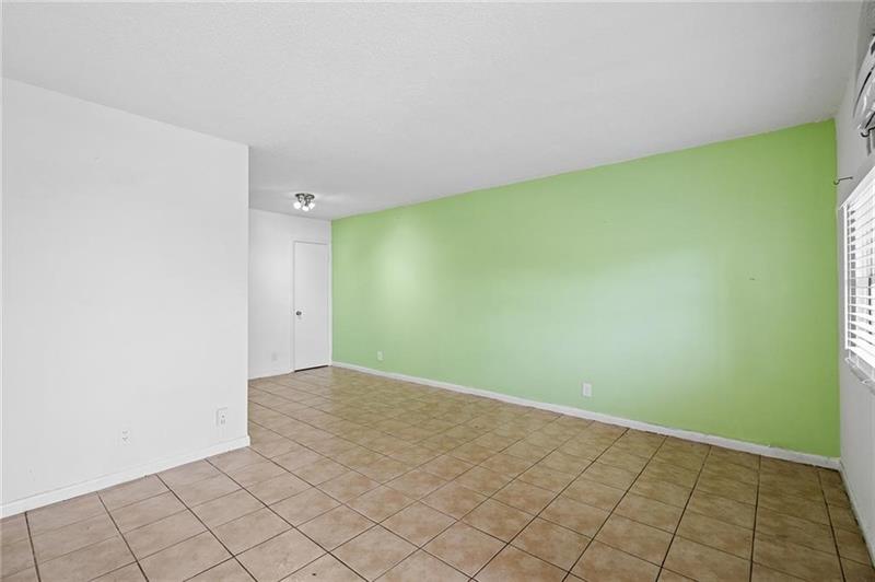 Image 4 of 12 For 1142 4th Ave  2