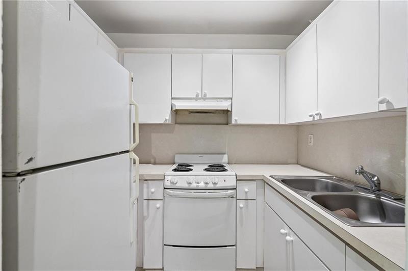 Image 5 of 12 For 1142 4th Ave  2