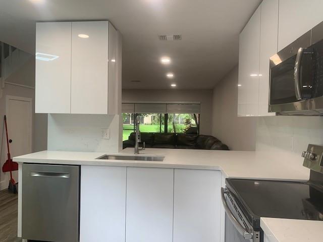 Image 4 of 9 For 3463 Carambola Cir  3463