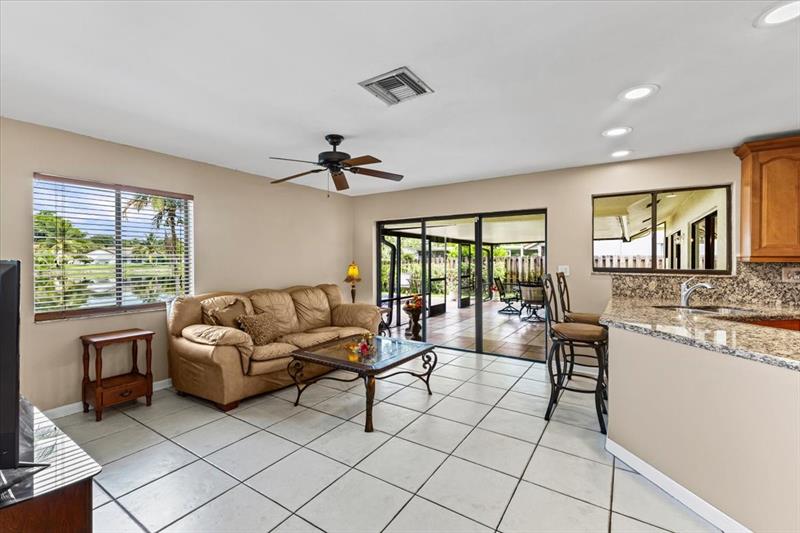 Image 15 of 57 For 5715 87th Avenue