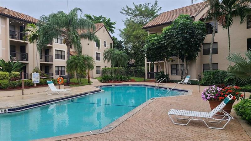 Details for 4561 Mcnab Rd  17, Pompano Beach, FL 33069