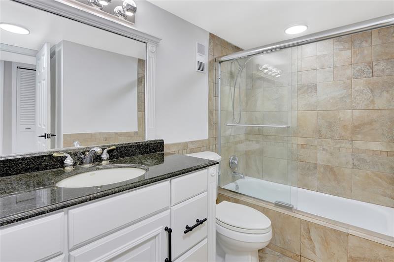 Image 13 of 19 For 7111 Miami Lakes Dr  N-6