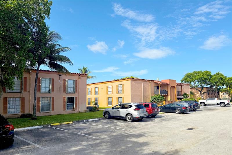 Image 3 of 19 For 7111 Miami Lakes Dr  N-6