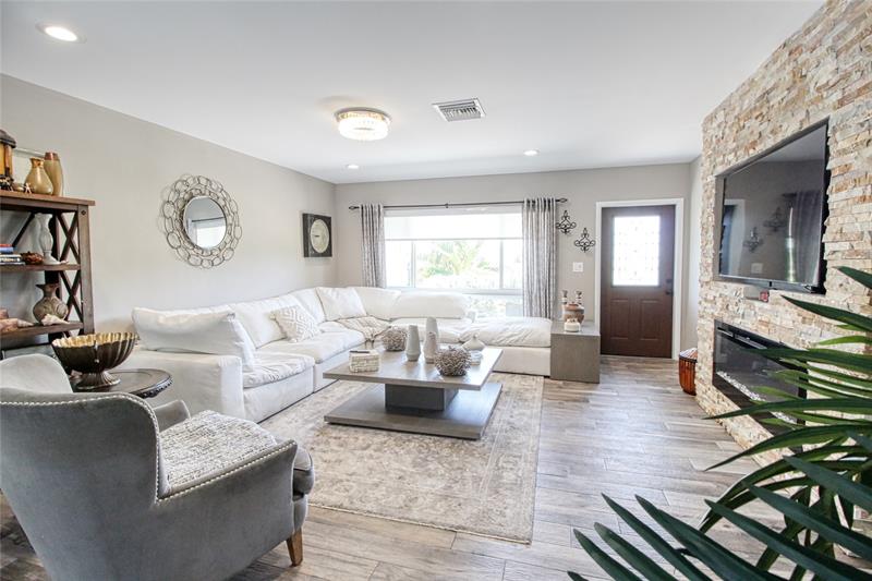 Image 13 of 27 For 2080 26th St