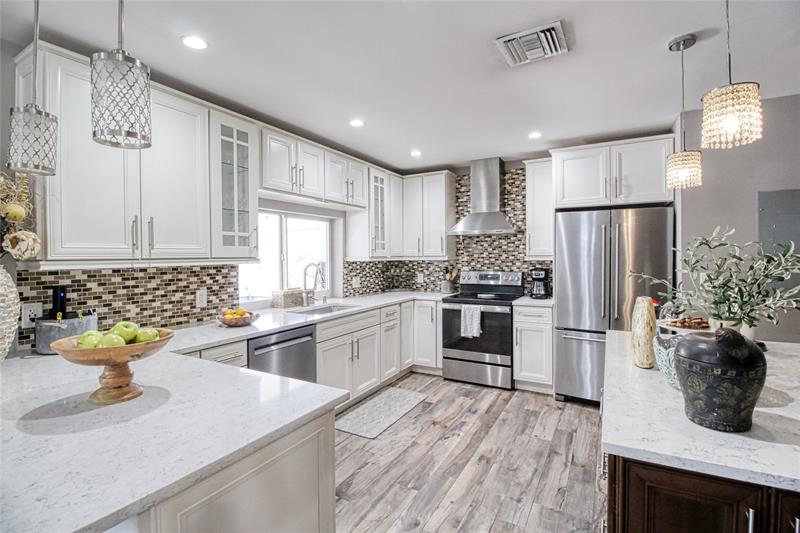 Image 7 of 27 For 2080 26th St