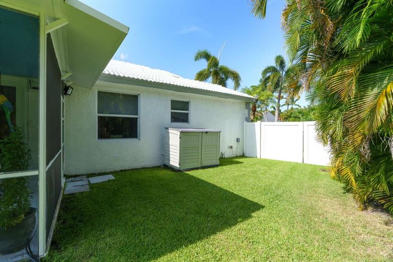 Image 40 of 65 For 3262 22nd Ave