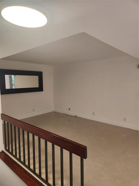 Image 11 of 22 For 20347 West Country Club Drive  Th 15